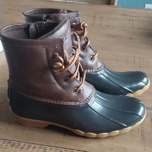 Sperry Girls Saltwater Duck Boot - Size 4